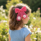 Crochet net bow with flowers