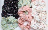 Small flowers print scrunchies