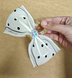 Large retro bow clutcher