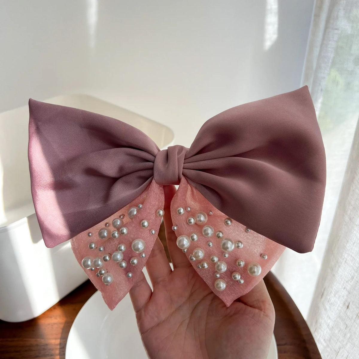 big bow with pearls