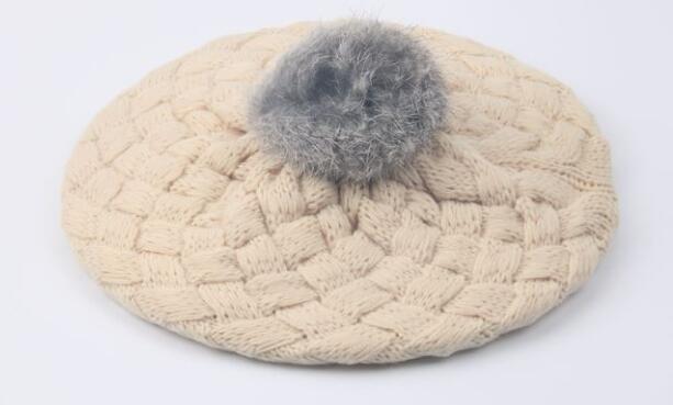 Thick woollen beret cap with pompom