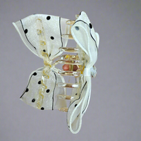 Large retro bow clutcher