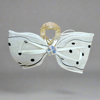 Large retro bow clutcher