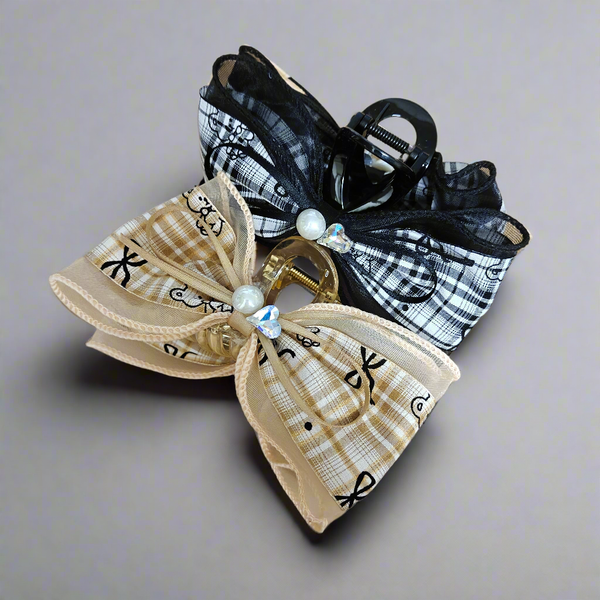 Large plaid bow clutcher