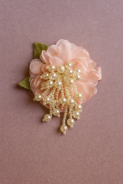 Flower with pearls fascinator hairclip