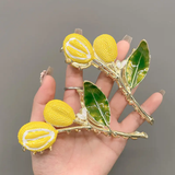 Durian stem metal clutcher