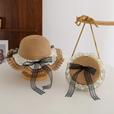 Beach hat with lace and matching bag
