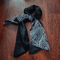 Dual Bow Scrunchies with Retro Print