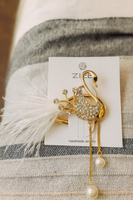 Swan feather hair pin