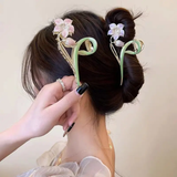 Flower and bud clutcher clip