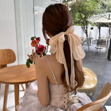 Statement multi layer bow clutcher