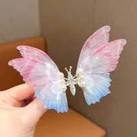 Fluttering butterfly hairclip
