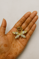 Cross butterfly medium clutcher