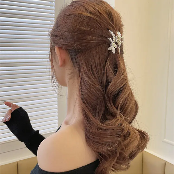 Medium Fish tail clutcher