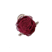 Medium rose clutcher