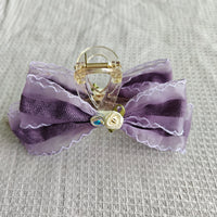 Large organza bow clutcher