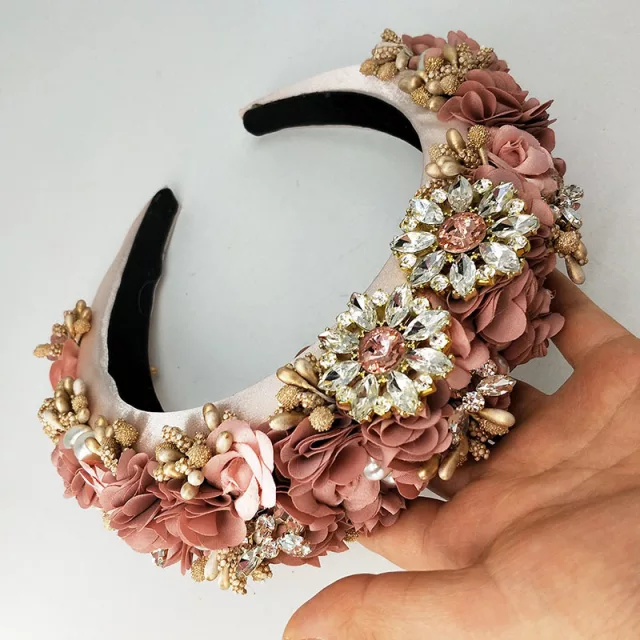 Flower bunch embellished forest hairband