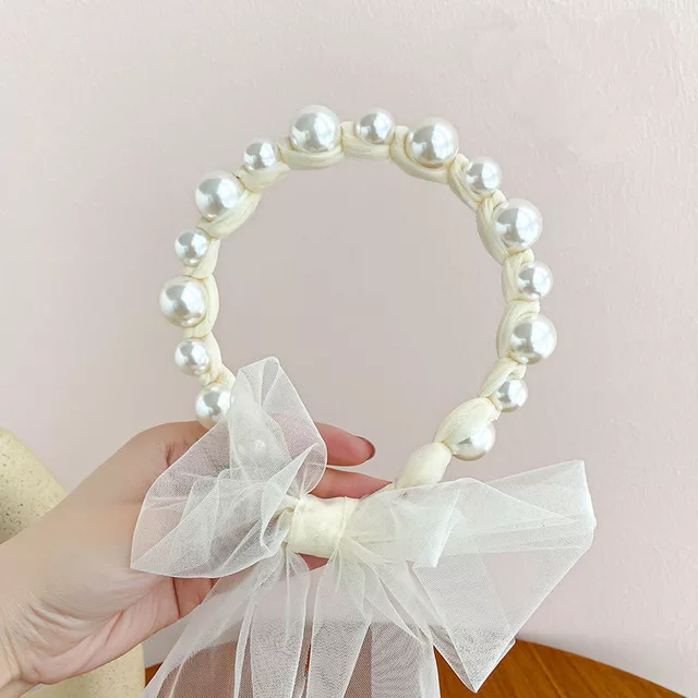 Pearly alice band with tulle bow extension