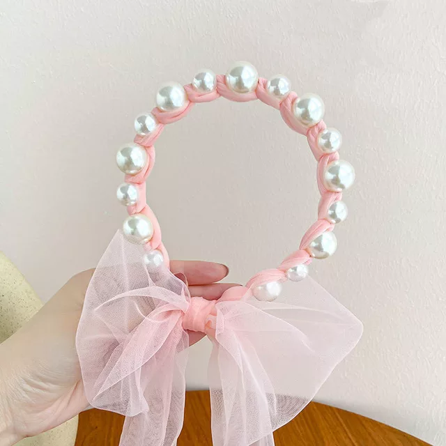 Pearly alice band with tulle bow extension