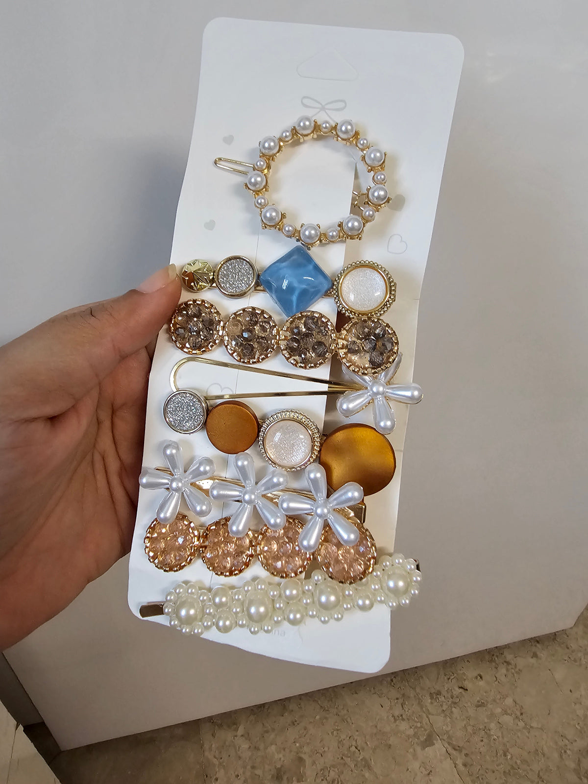 Pack of 8 pearl and rhinestone hairclips - style 3